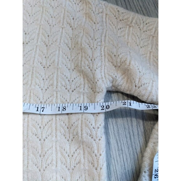 Chico's Women's Small Cable Knit V Neck Sweater - Picture 7 of 8